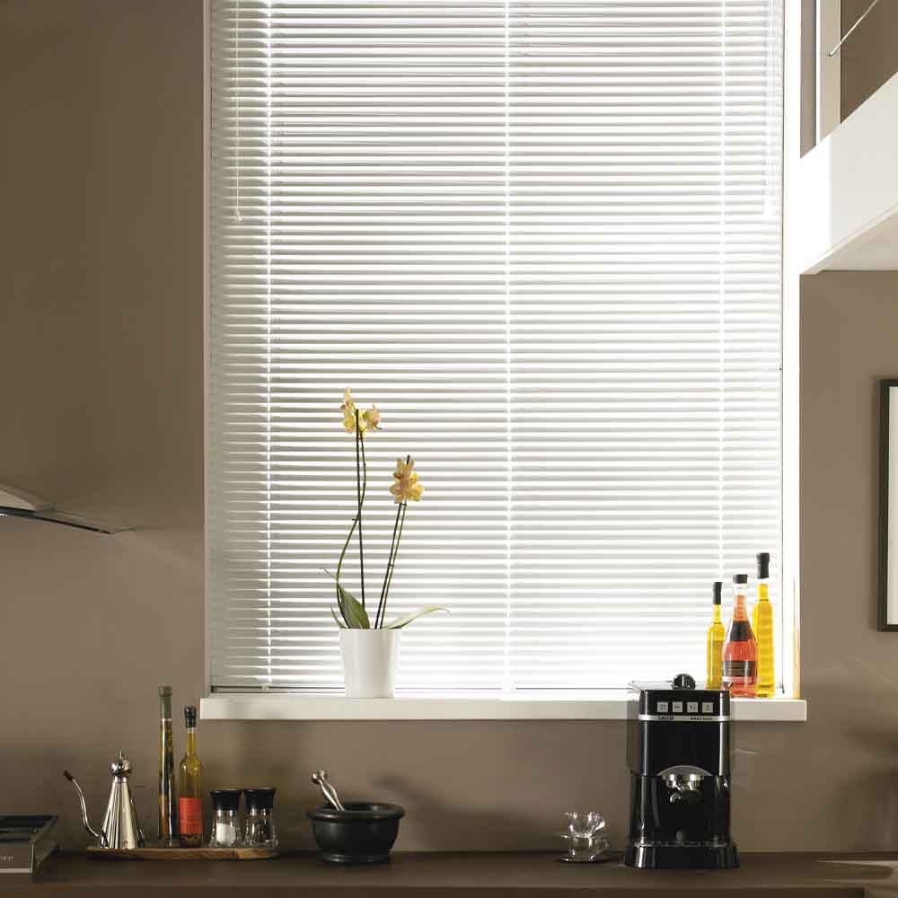 Venetian blinds in Sutton